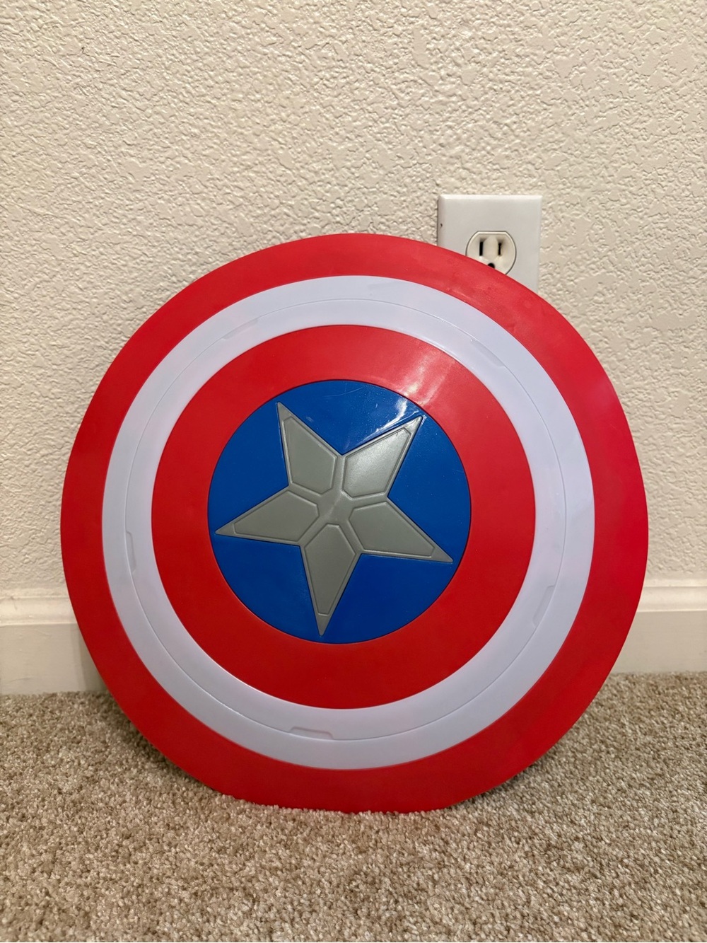 Marvel Captain America Red White Blue Play Shield